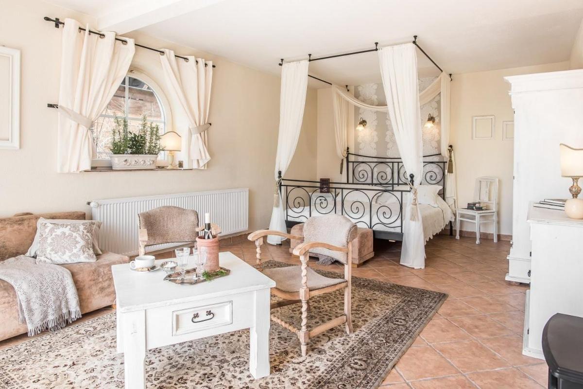 Villa Toscana Boutique 무르자시츨 외부 사진